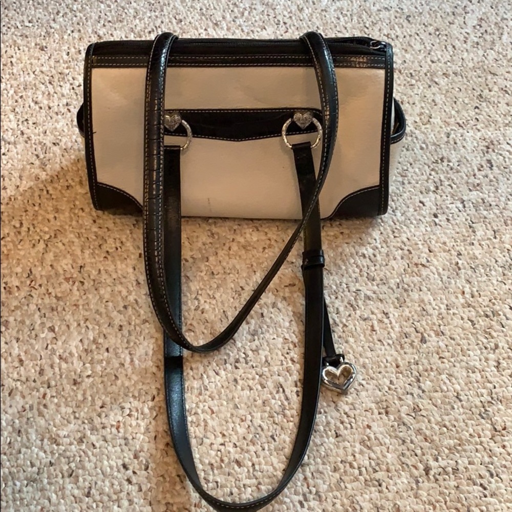 Brighton black and cream shoulder bag.